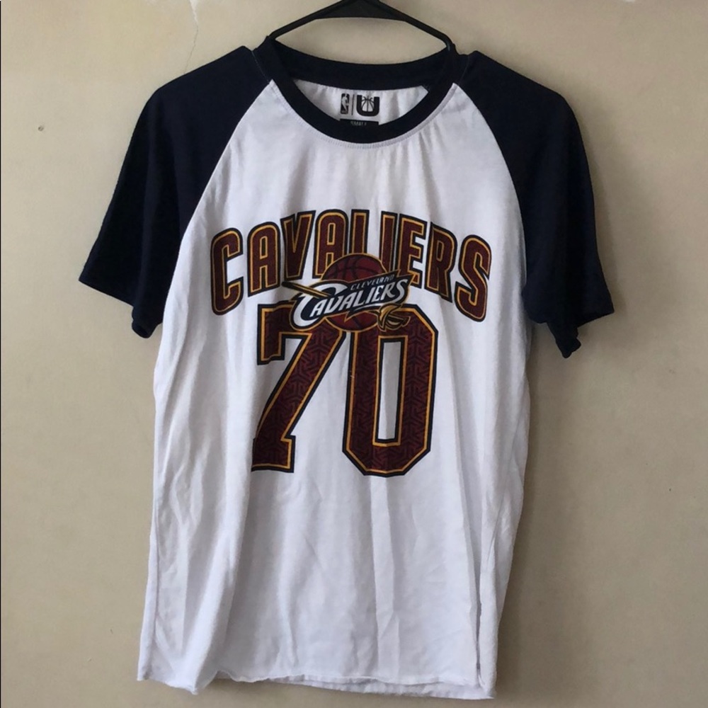 NBA cavaliers t shirt